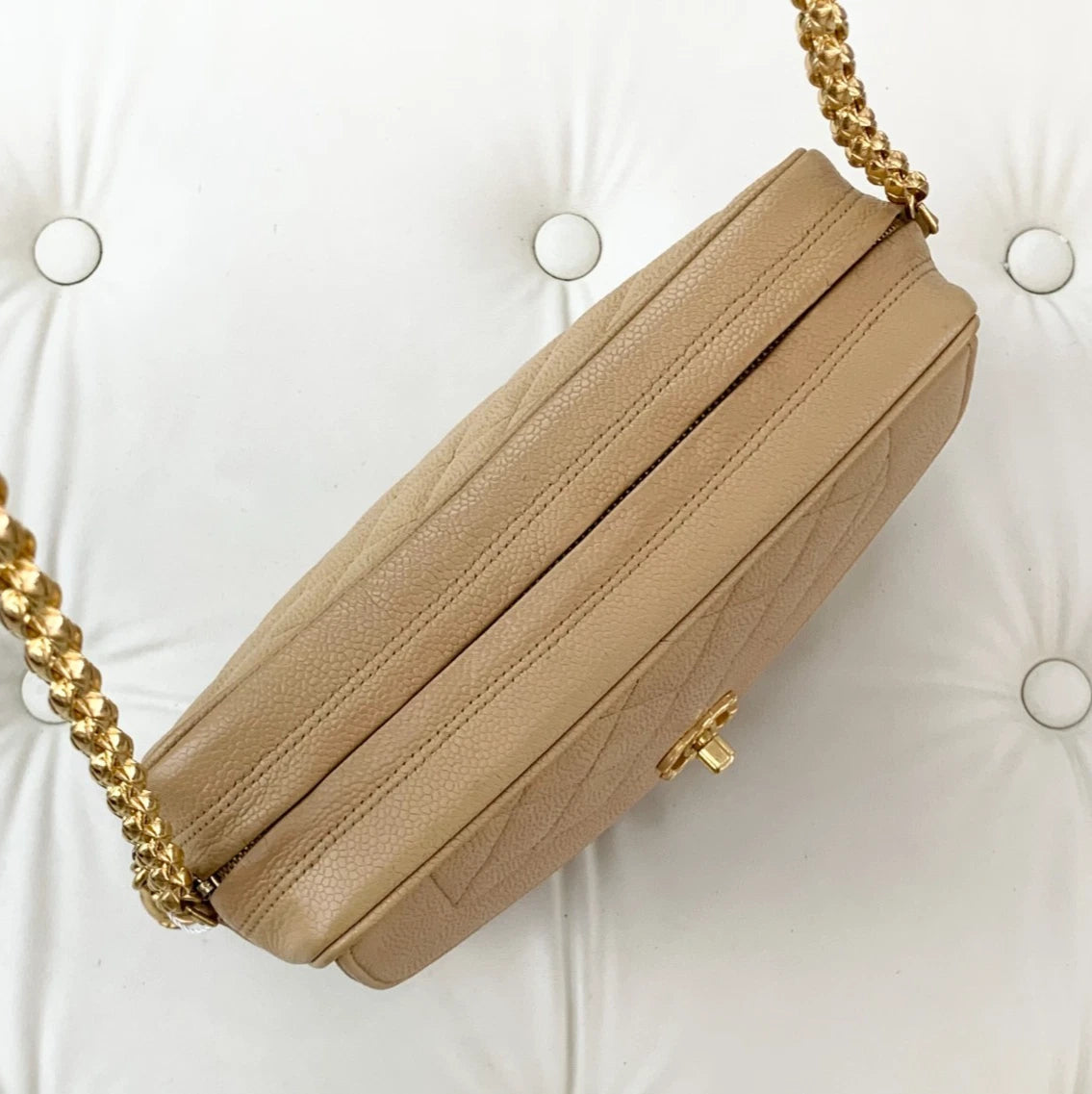 Chanel Calfskin Diamond Gold Chain Shoulder Bag Crossbody Bag Women S