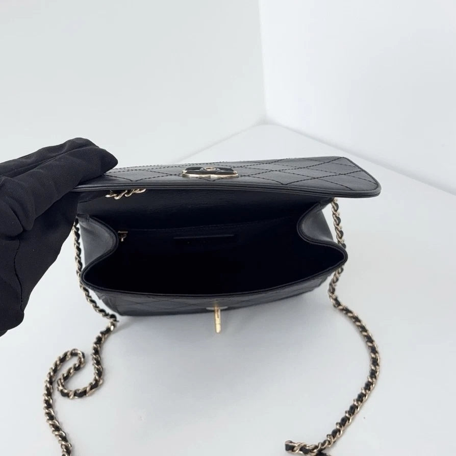 Authentic Chanel Calfskin Diamond Gold Chain Black Shoulder Bag Crossbody