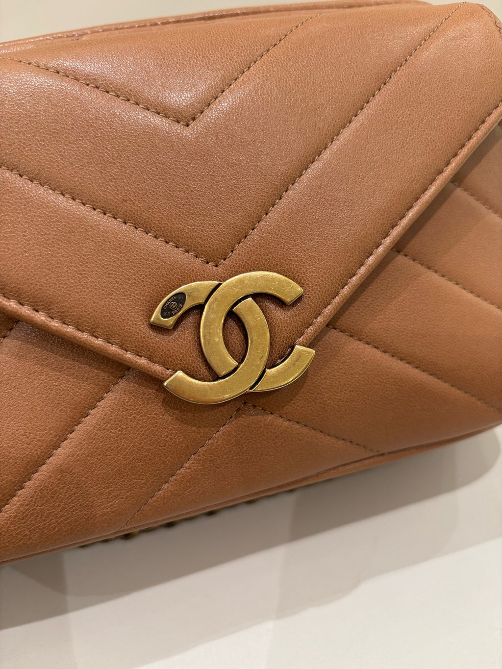Chanel Brown V-Quilted Camera Bag Chain Strap Shoulder Crossbody Classic