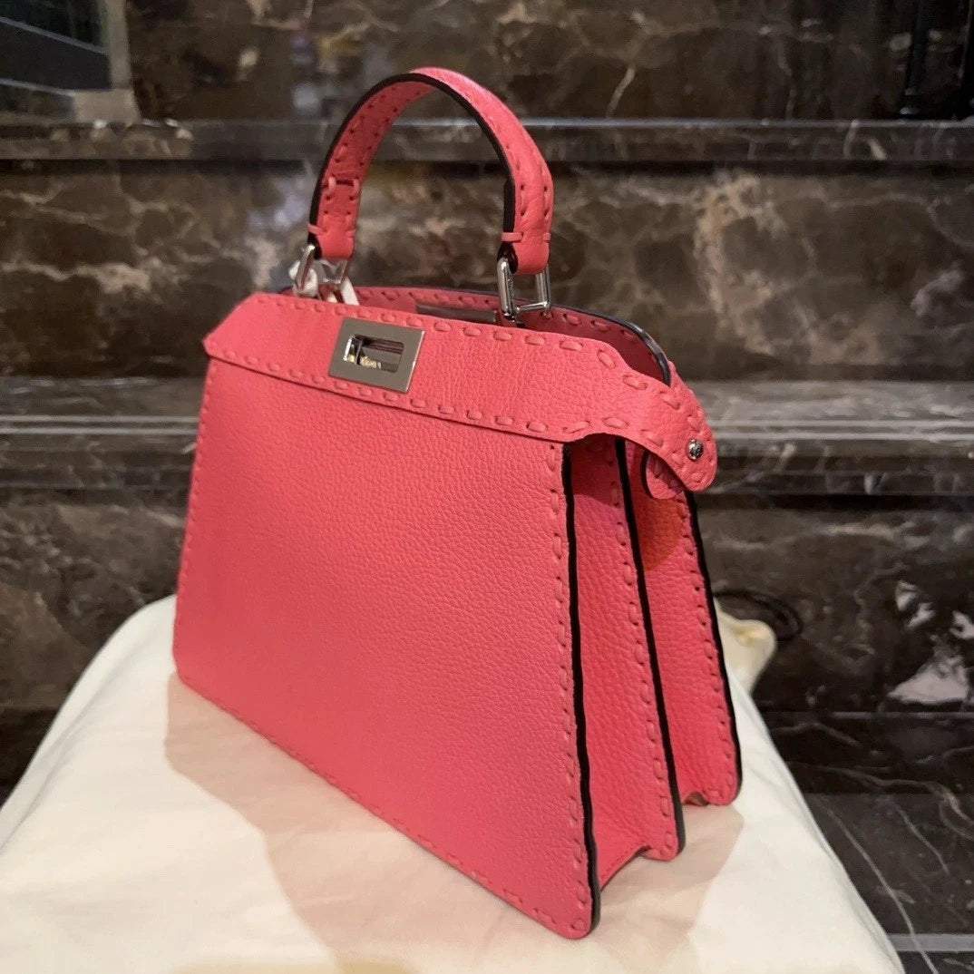 Fendi Peekaboo Iseeu Solid Shoulder Handbag For Women