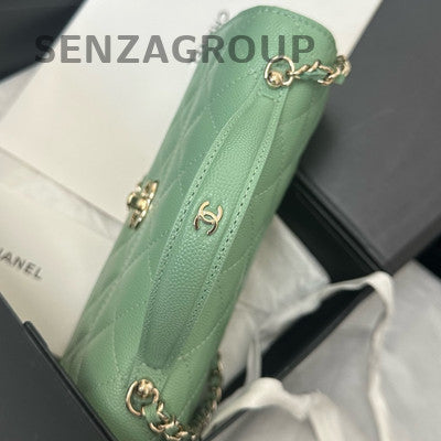 Chanel Quilted Calfskin Chain Shoulder Crossbody Bag Green Gold Hardware