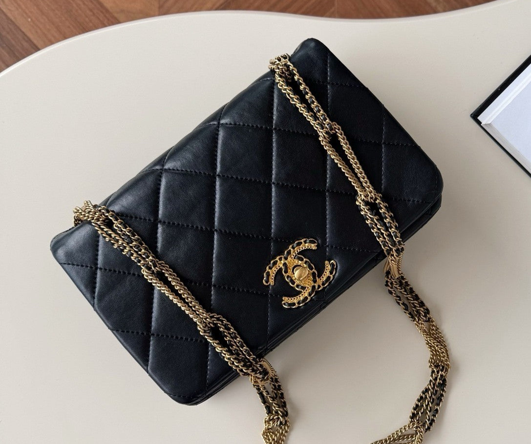 Chanel Diamond Chain 2Way Shoulder Crossbody Black Gold Women Classic Fashion