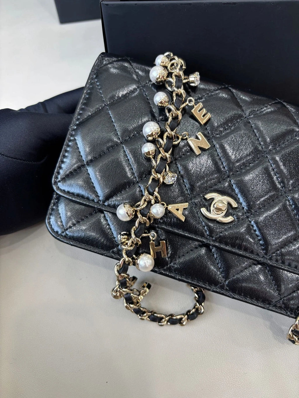 Chanel WOC Diamond Chain Shoulder Crossbody Black Gold Women Classic Fashion