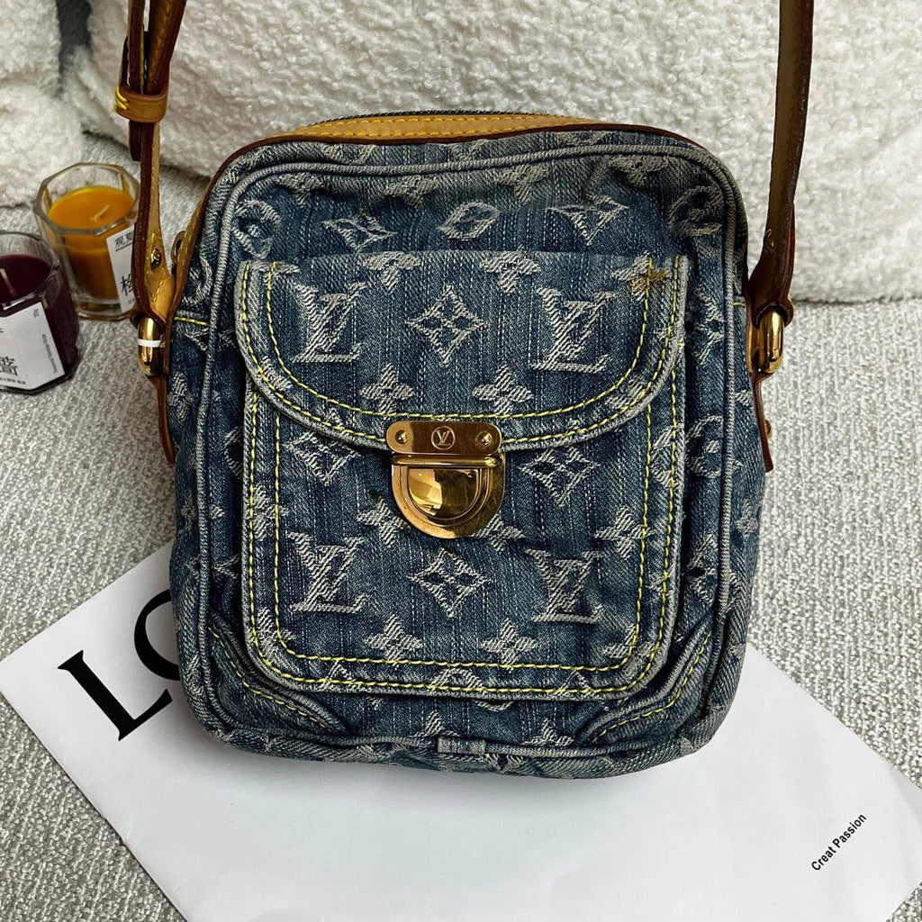 Louis Vuitton Organizer de Poche Denim Camera Bag Monogram Crossbody