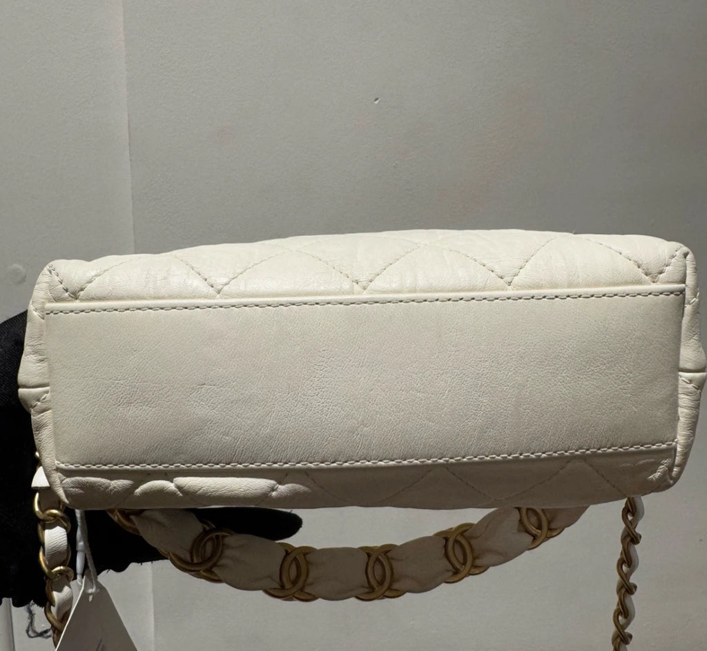 Chanel Diamond Hobo Chain Top Handle Bag Crossbody White Gold Used Women Classic