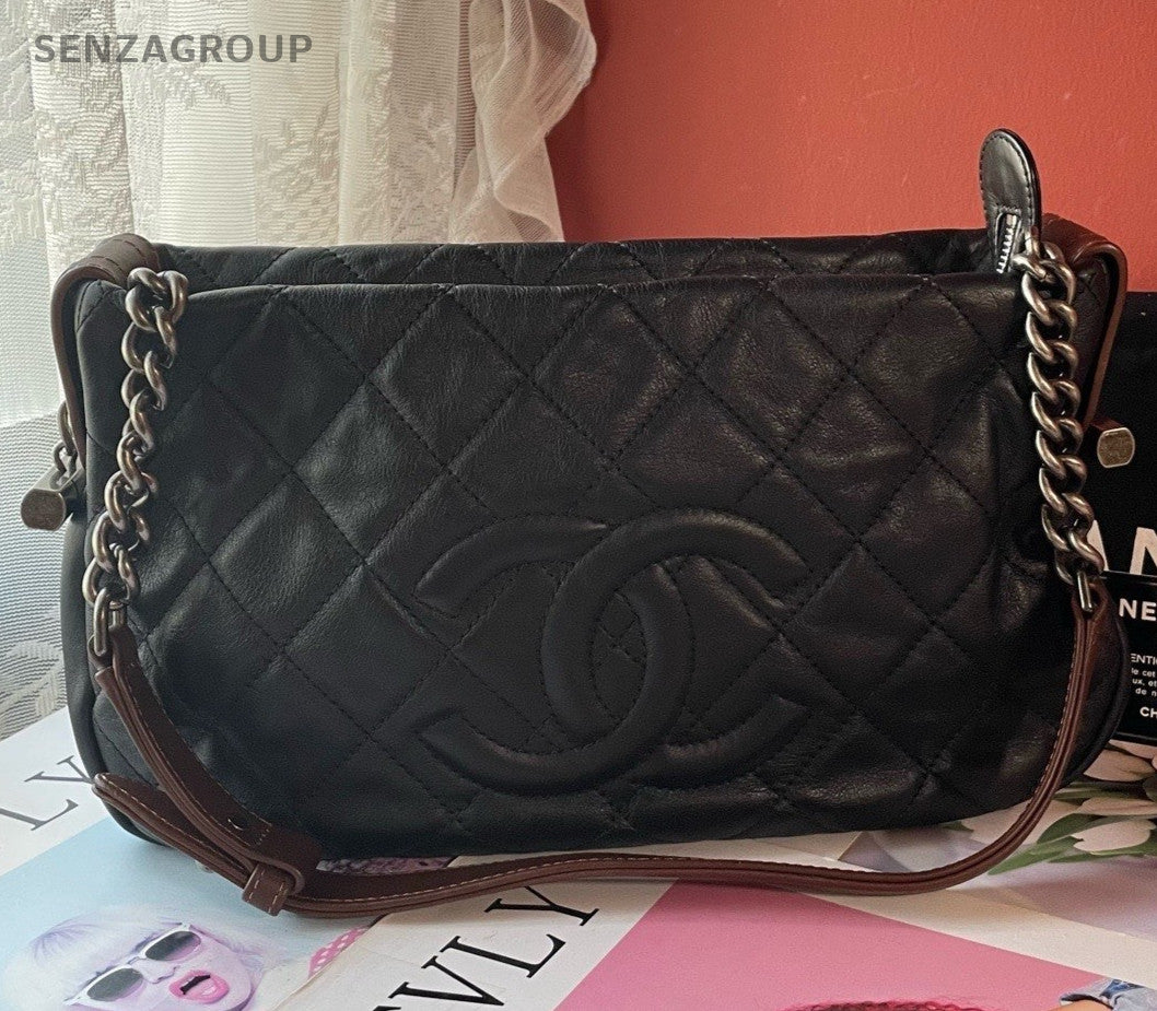 Chanel Calfskin Diamond CC Logo Chain Shoulder Bag Black Silver Women Classic