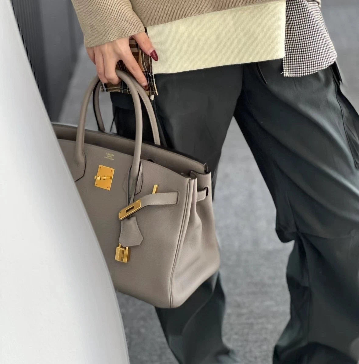 Hermes Birkin 35 Galaxy Gray Evercolor Leather Gold Hardware Handbag For Women