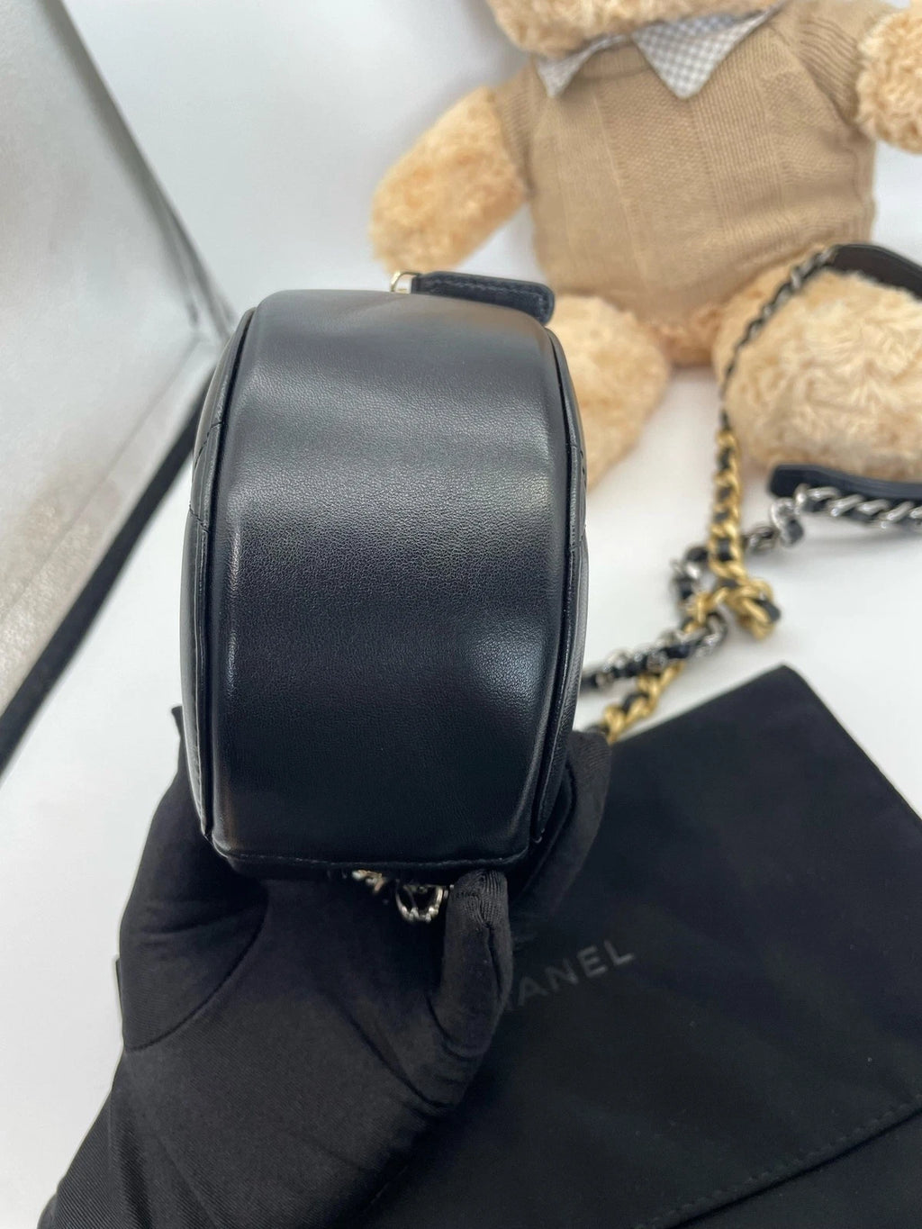 CHANEL 19 Round Bag Chain Crossbody Bag For Women