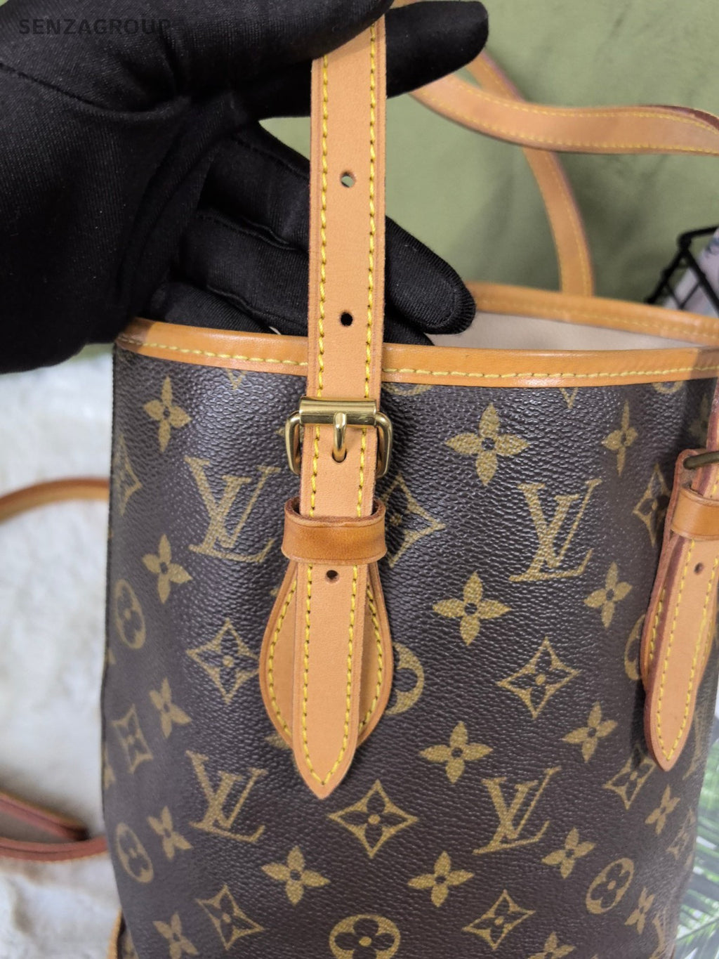Louis Vuitton Petite Bucket PM Monogram Shoulder bag Women Vintage