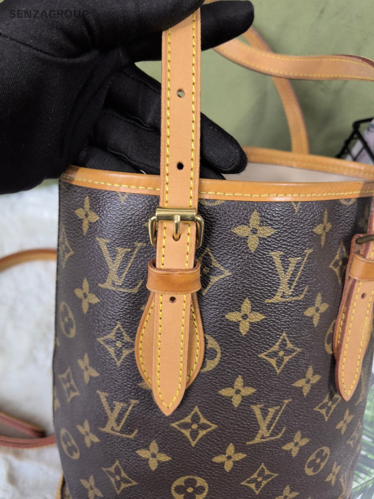 Louis Vuitton Petite Bucket PM Monogram Shoulder bag Women Vintage