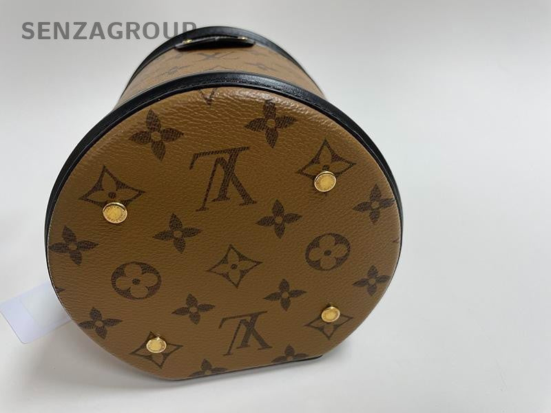 SJ0001 LV CANNES bag