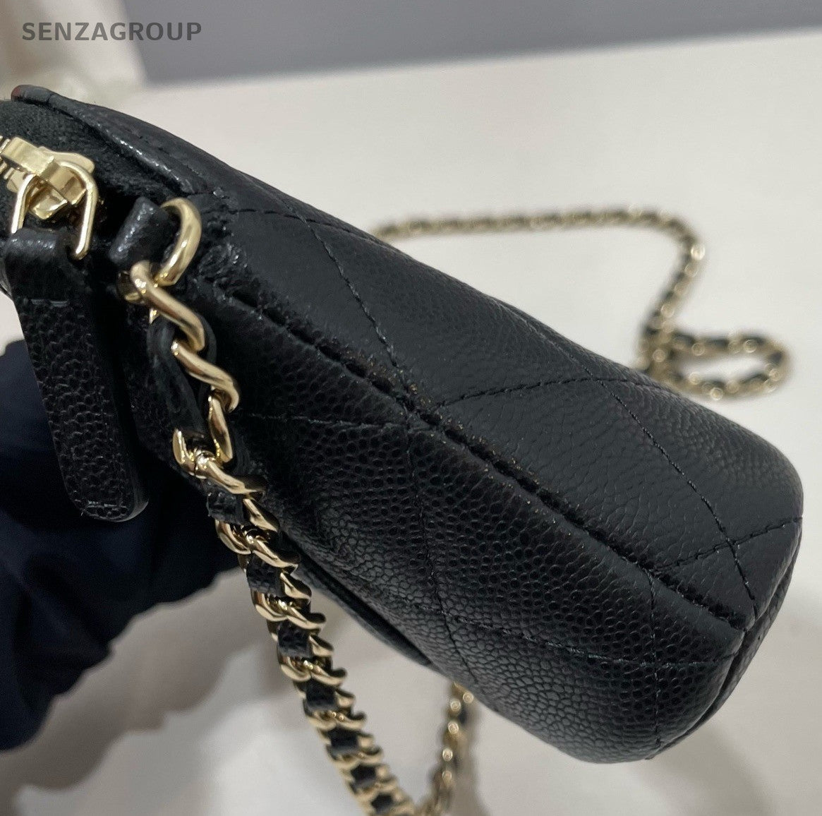 Chanel Diamond Calfskin Chain Shoulder Bag Crossbody Black Gold Women Classic