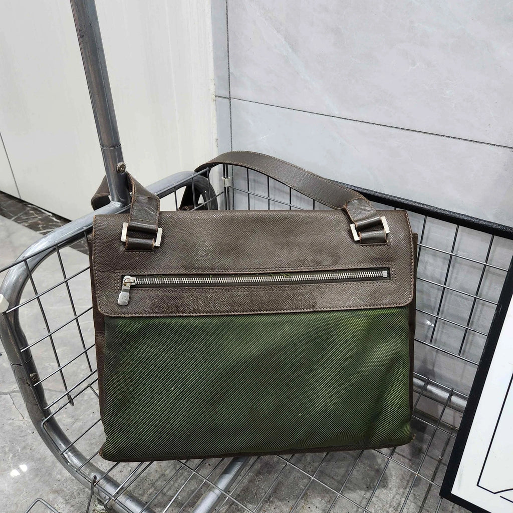 Louis Vuitton Vintage Canvas Crossbody Shoulder Bag For Women