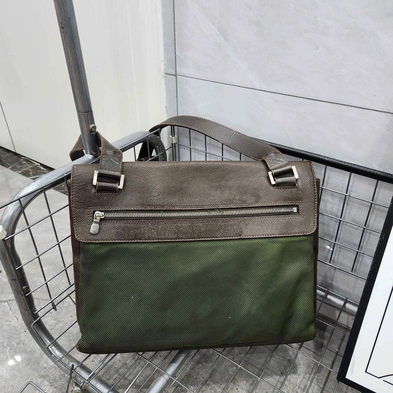 Louis Vuitton Vintage Canvas Crossbody Shoulder Bag For Women