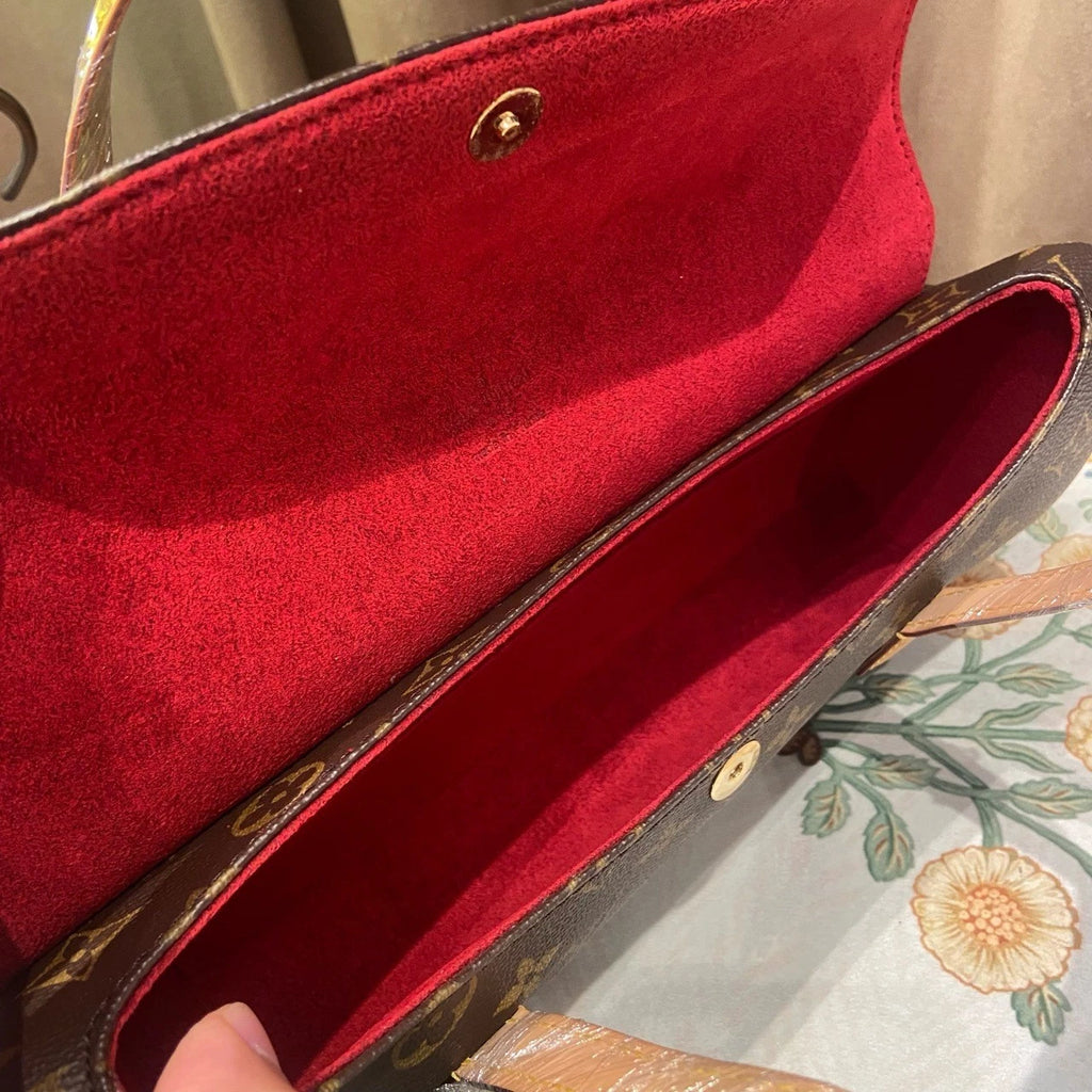 Louis Vuitton Leather Sonatine Baguette Dinner Handbag For Women