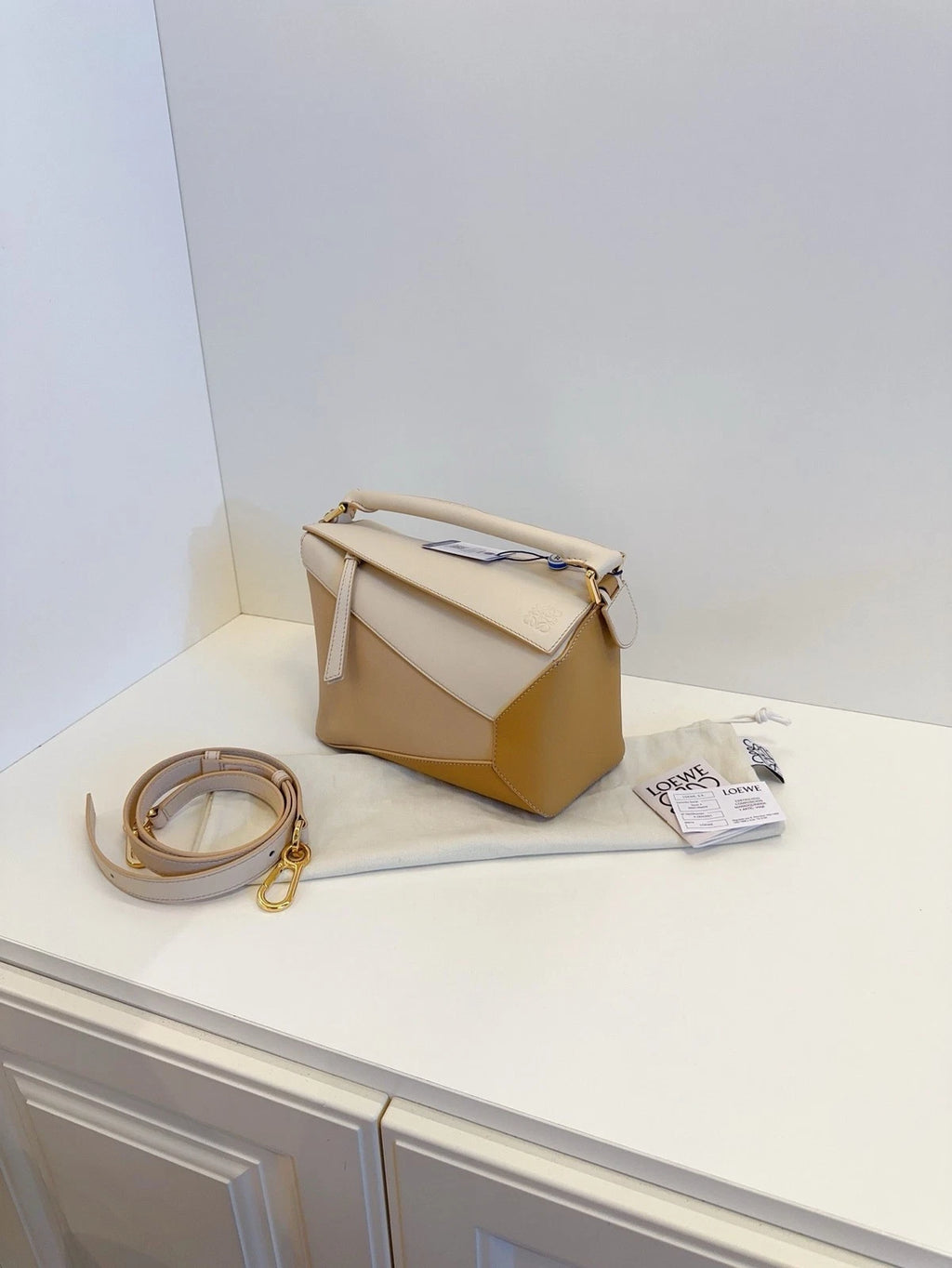 Loewe Puzzle Small Calfskin Handbag Crossbody Bag Oat Milk Tea Tricolor Classic
