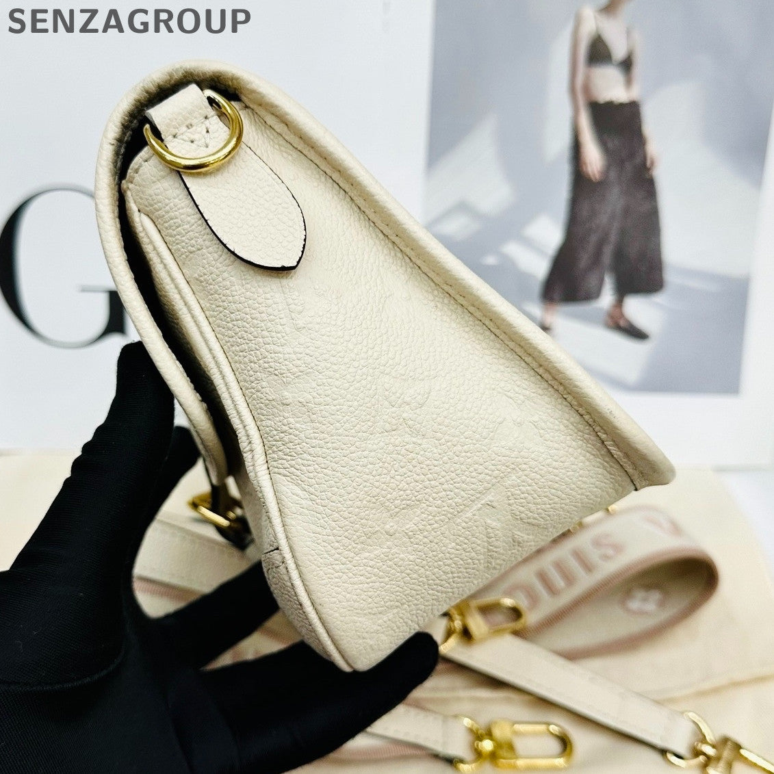 Louis Vuitton Diane Leather Shoulder Bag - Classic Women's Handbag