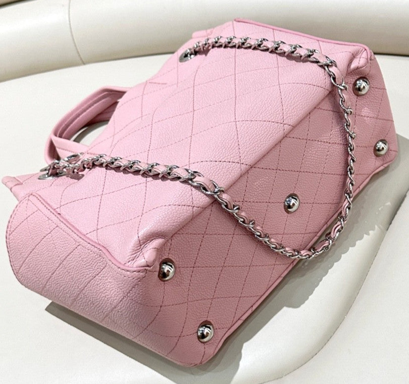 CHANEL Diamond pattern tote Calfskin Sakura Pink Shoulder bag Chain Strap Women