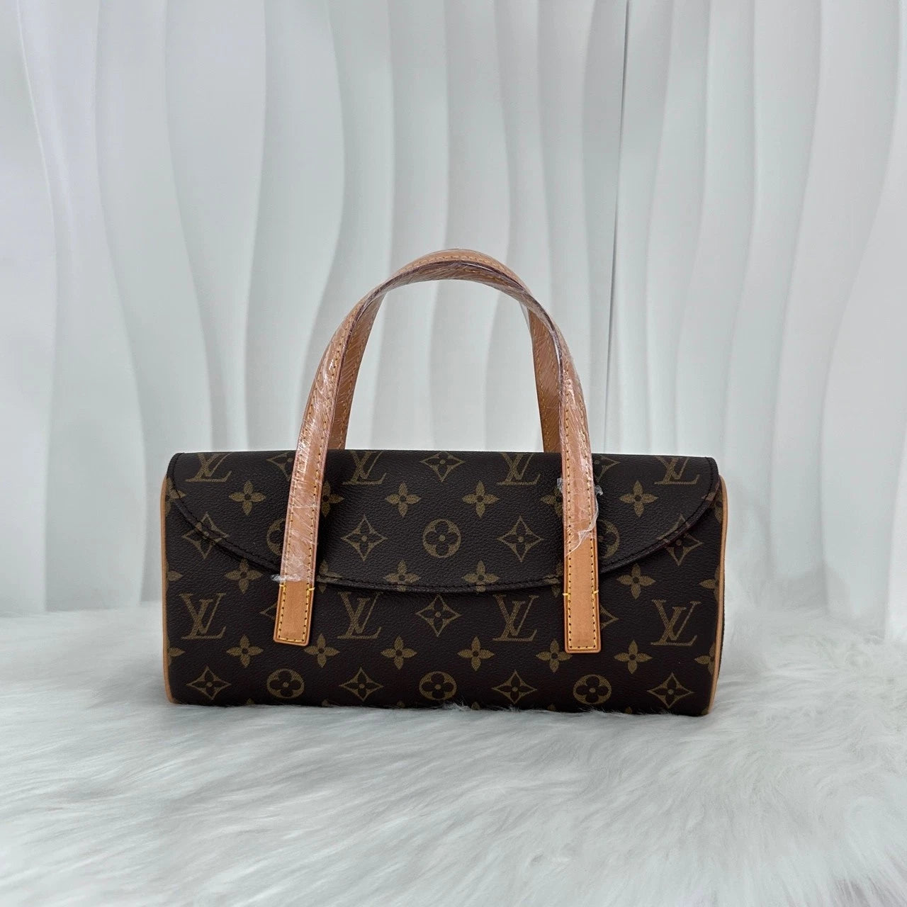 Louis Vuitton Leather Sonatine Baguette Dinner Handbag For Women