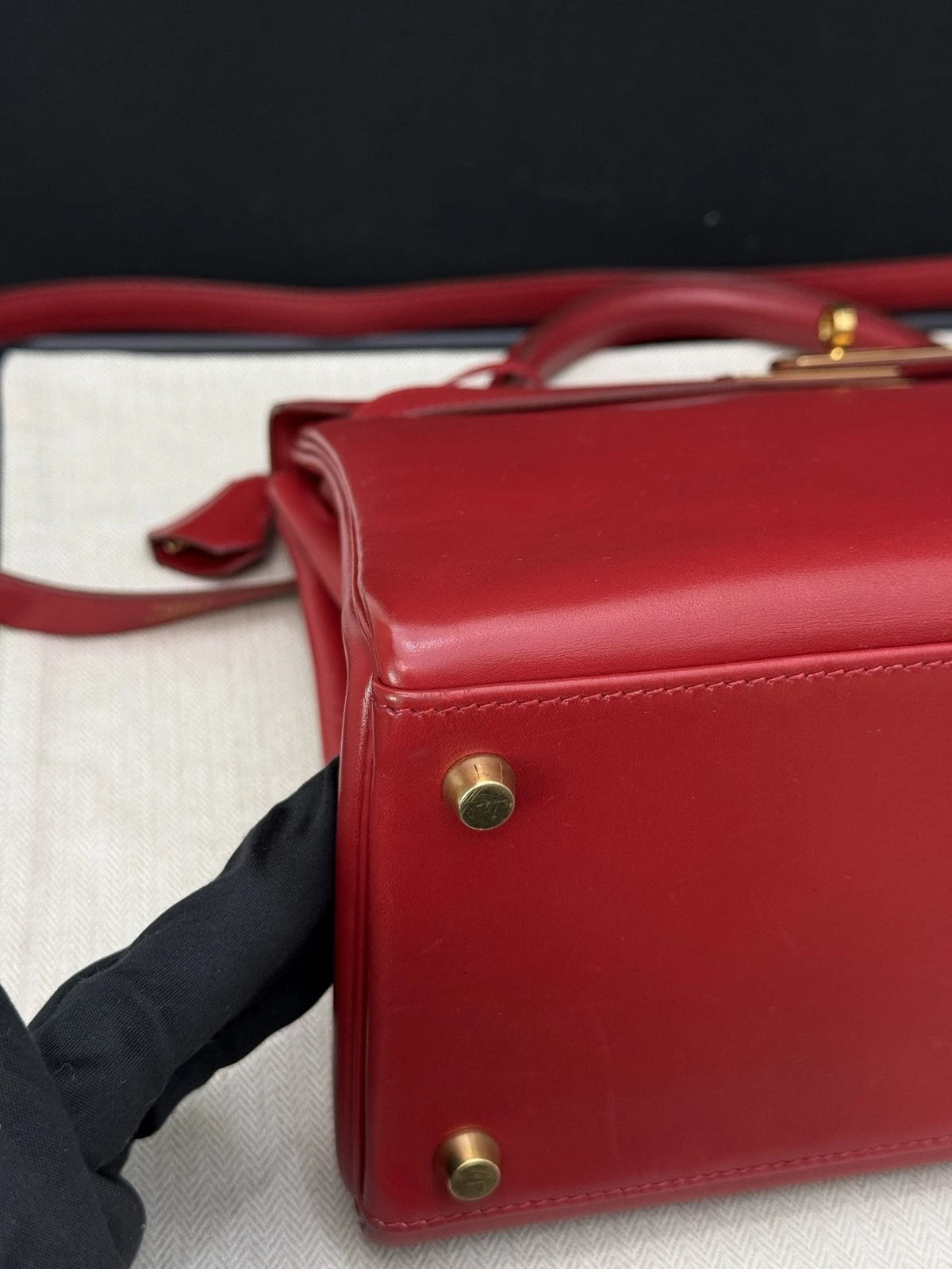 Hermes Kelly32 Top Handle Bag Crossbody Red Gold Classic Fashion Women