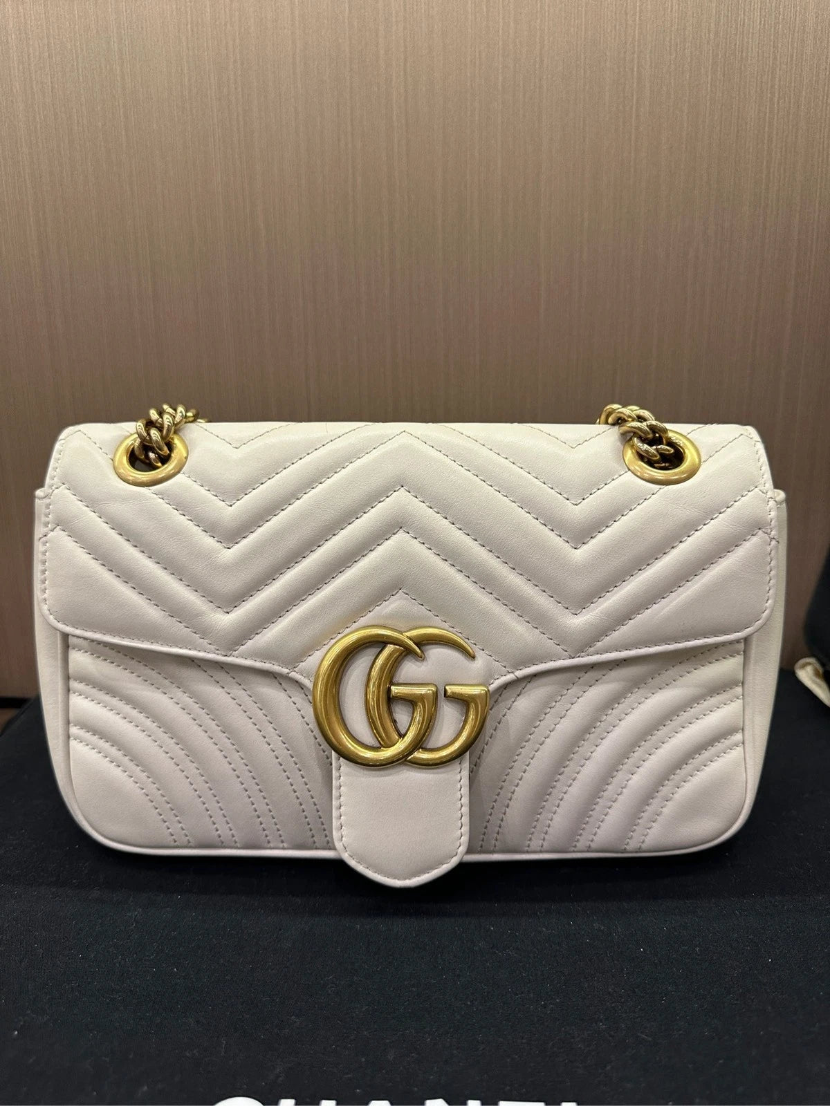 Gucci Marmont White Shoulder Bag Excellent