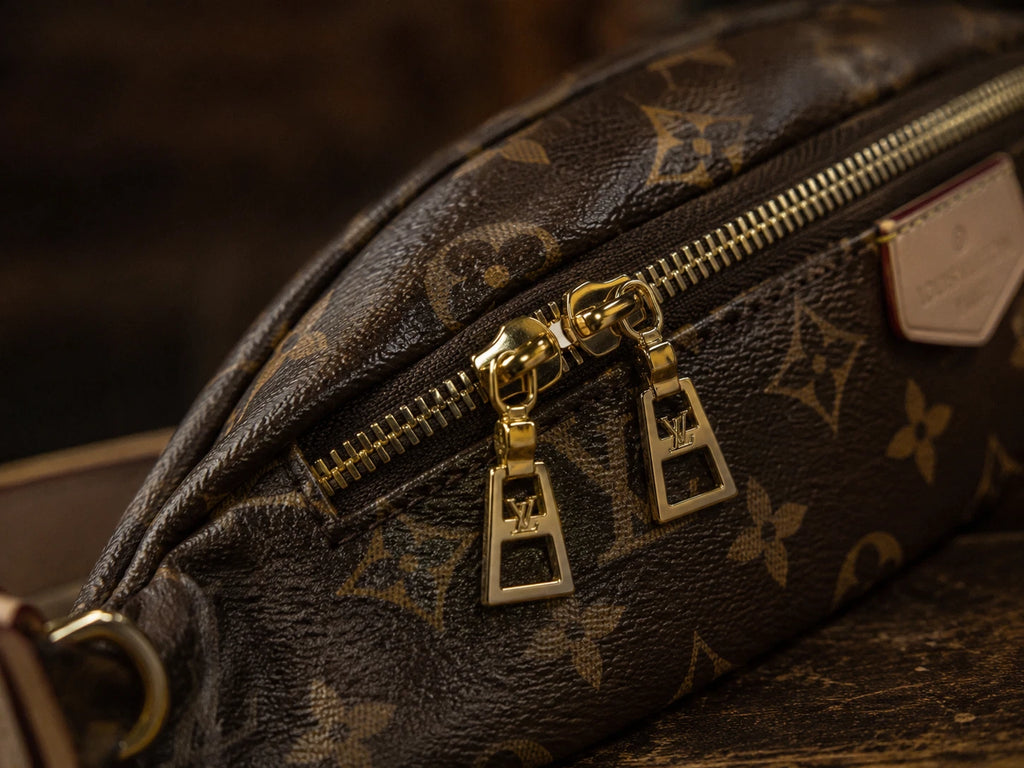 Louis Vuitton Bumbag Monogram Canvas Crossbody Excellent