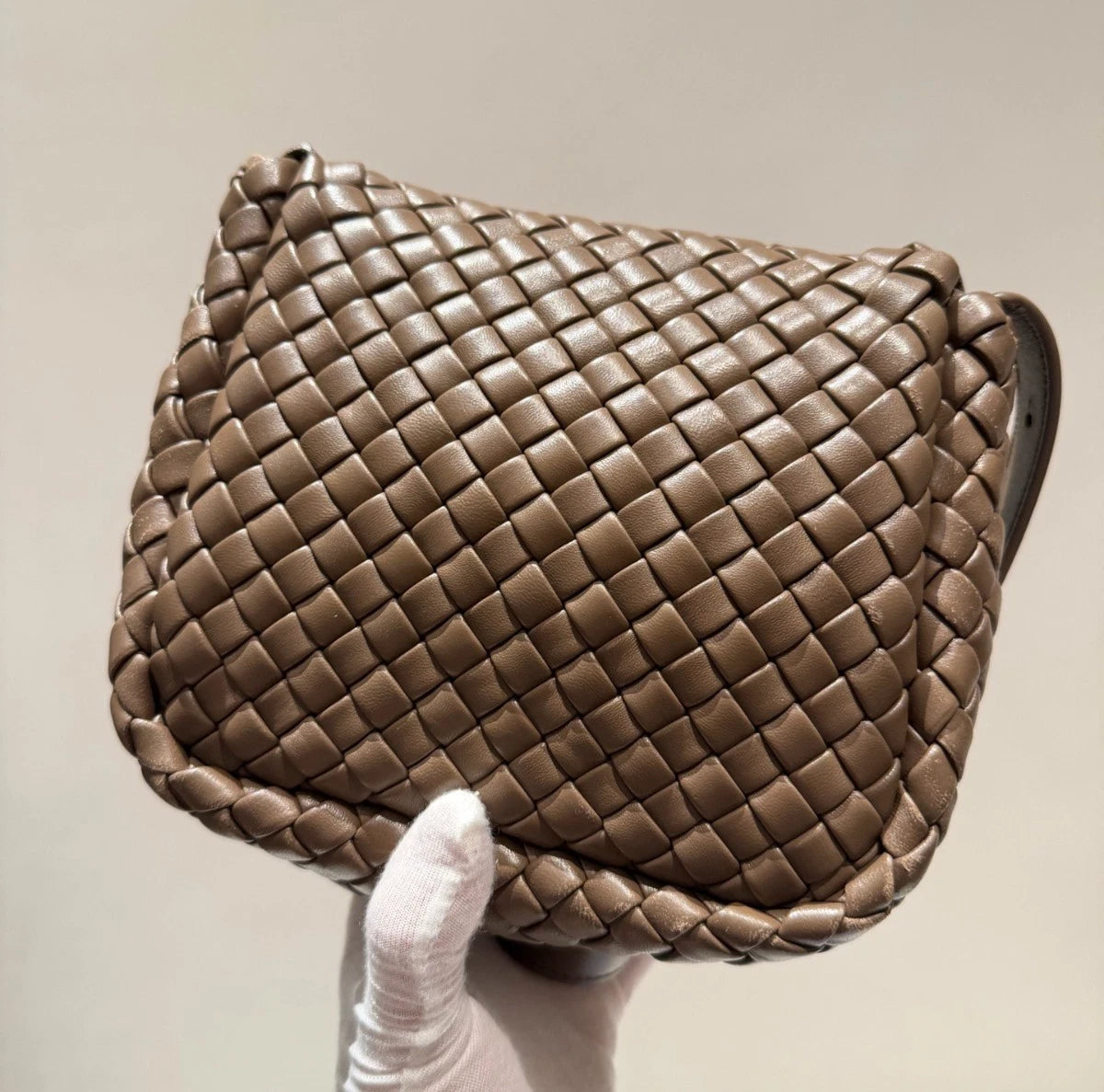 Bottega Veneta Cobble Intrecciato Shoulder Bag Crossbody Brown Unisex Adults