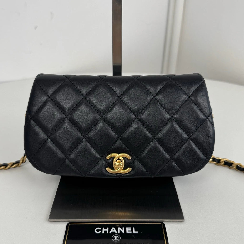 Chanel Diamond Chain Mini Shoulder Bag Black Gold Used Women Classic