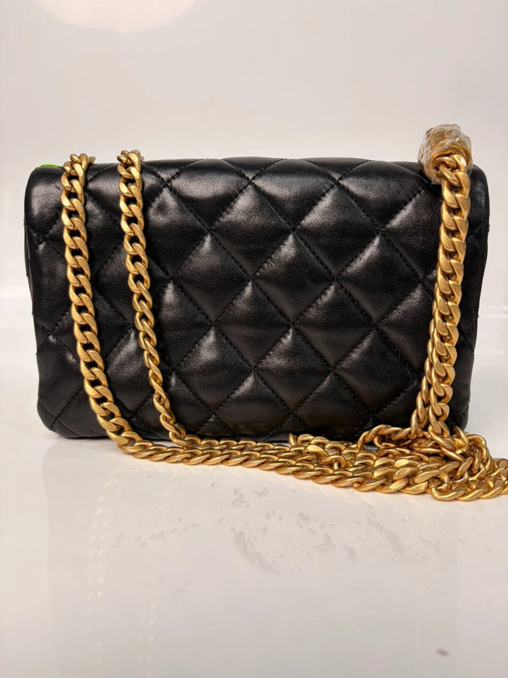 SJ0001 CHANEL 22K Gold Pillar Classic Flap Gold Ball Adjustable Chain Flap Bag Z
