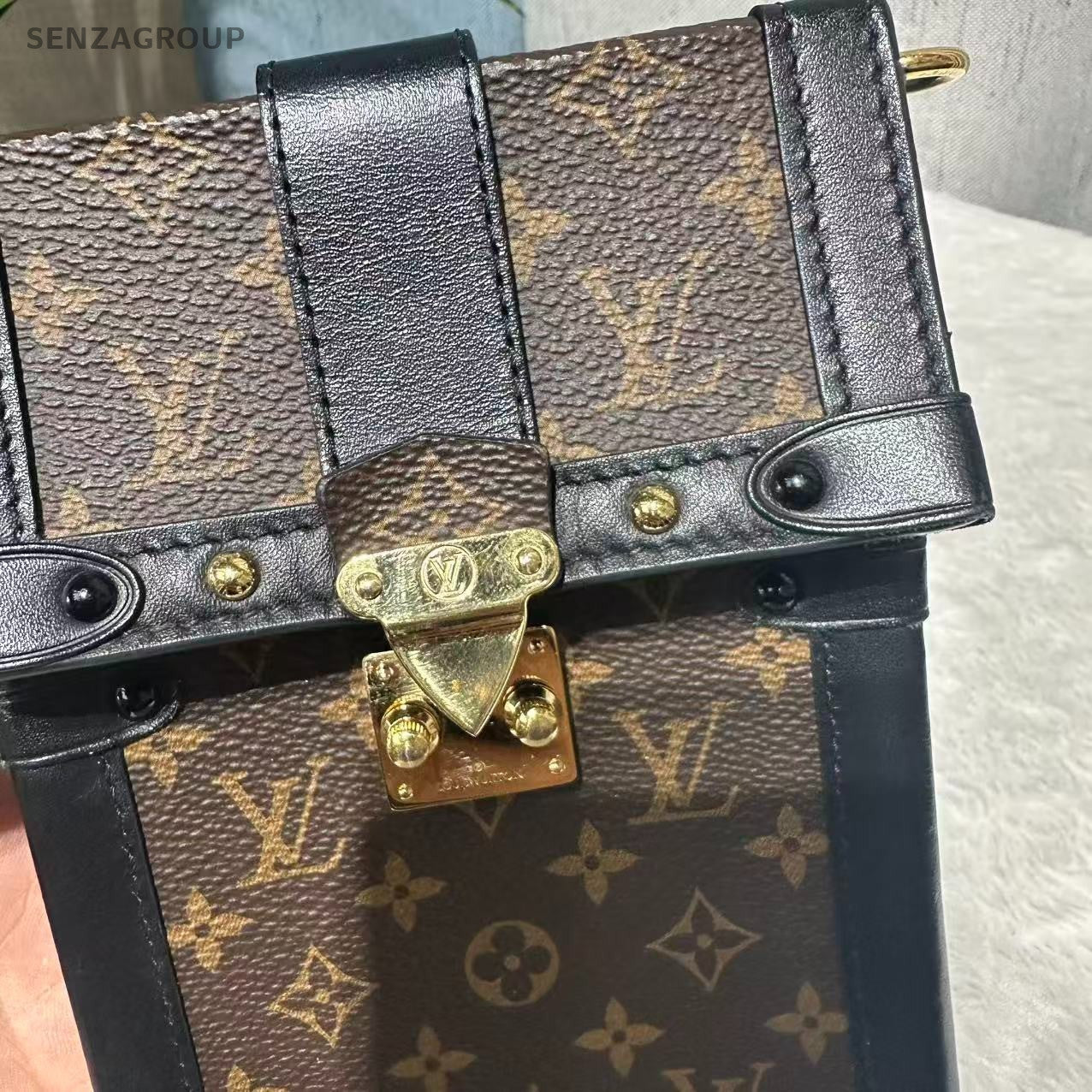 Louis Vuitton Monogram Trunk Black gold Shoulder bag Brown Women Classic