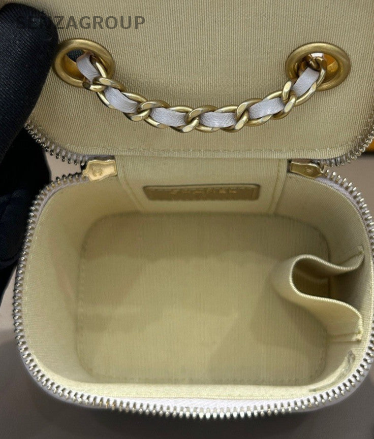 Chanel Diamond Pattern Chain Shoulder Bag Crossbody Purple Gold Women Classic