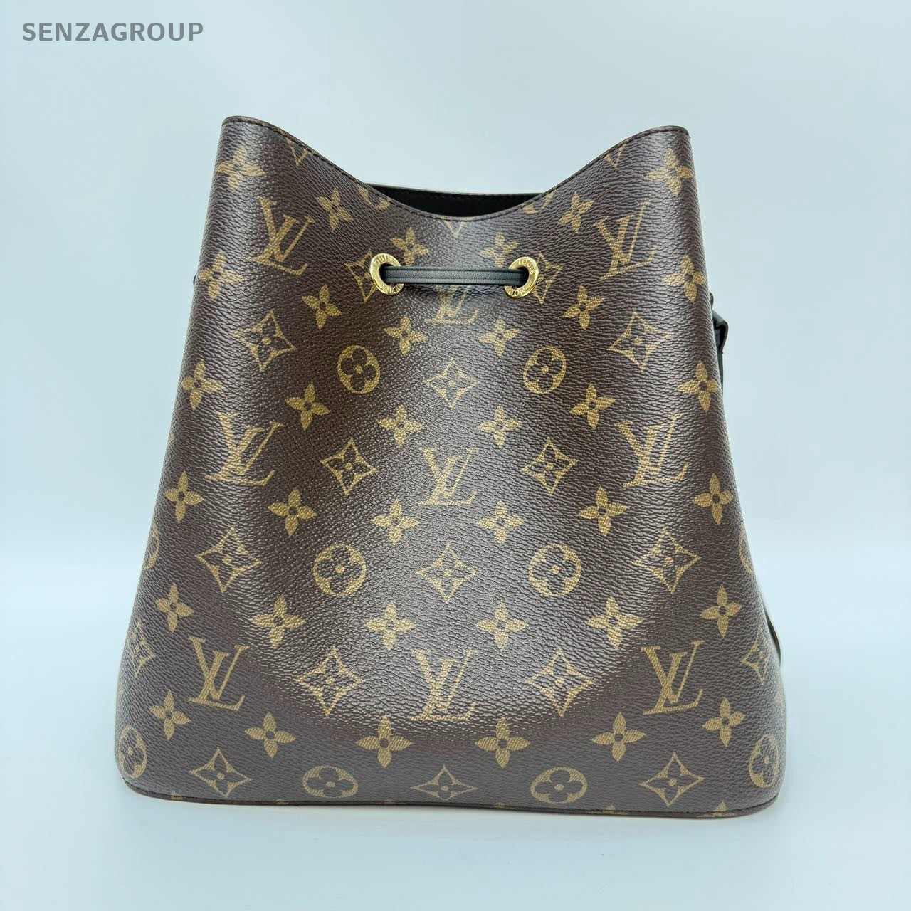 SJ0001 LV noe bucket black strap and interior