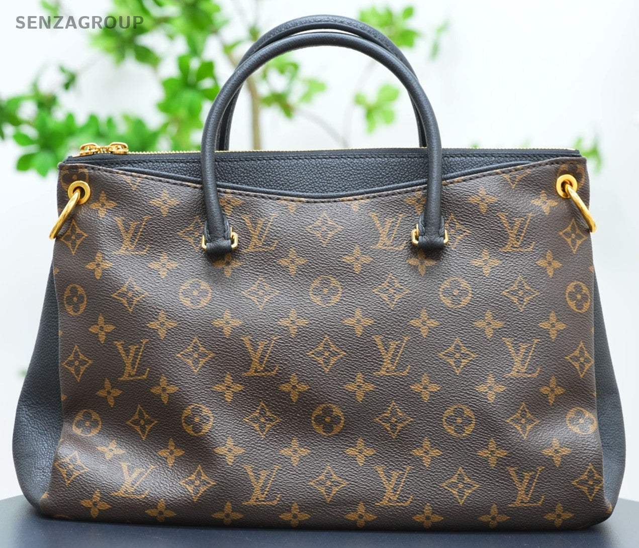 Louis Vuitton Pallas MM Top Handle Monogram 2way Shoulder bag Classic Women