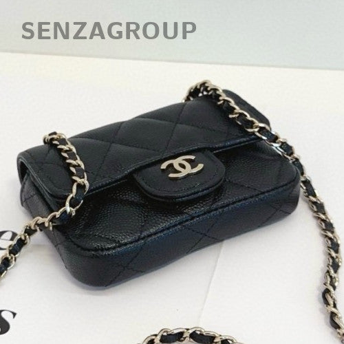 CHANEL Caviar Blakc Card pack mini Crossbody bag
