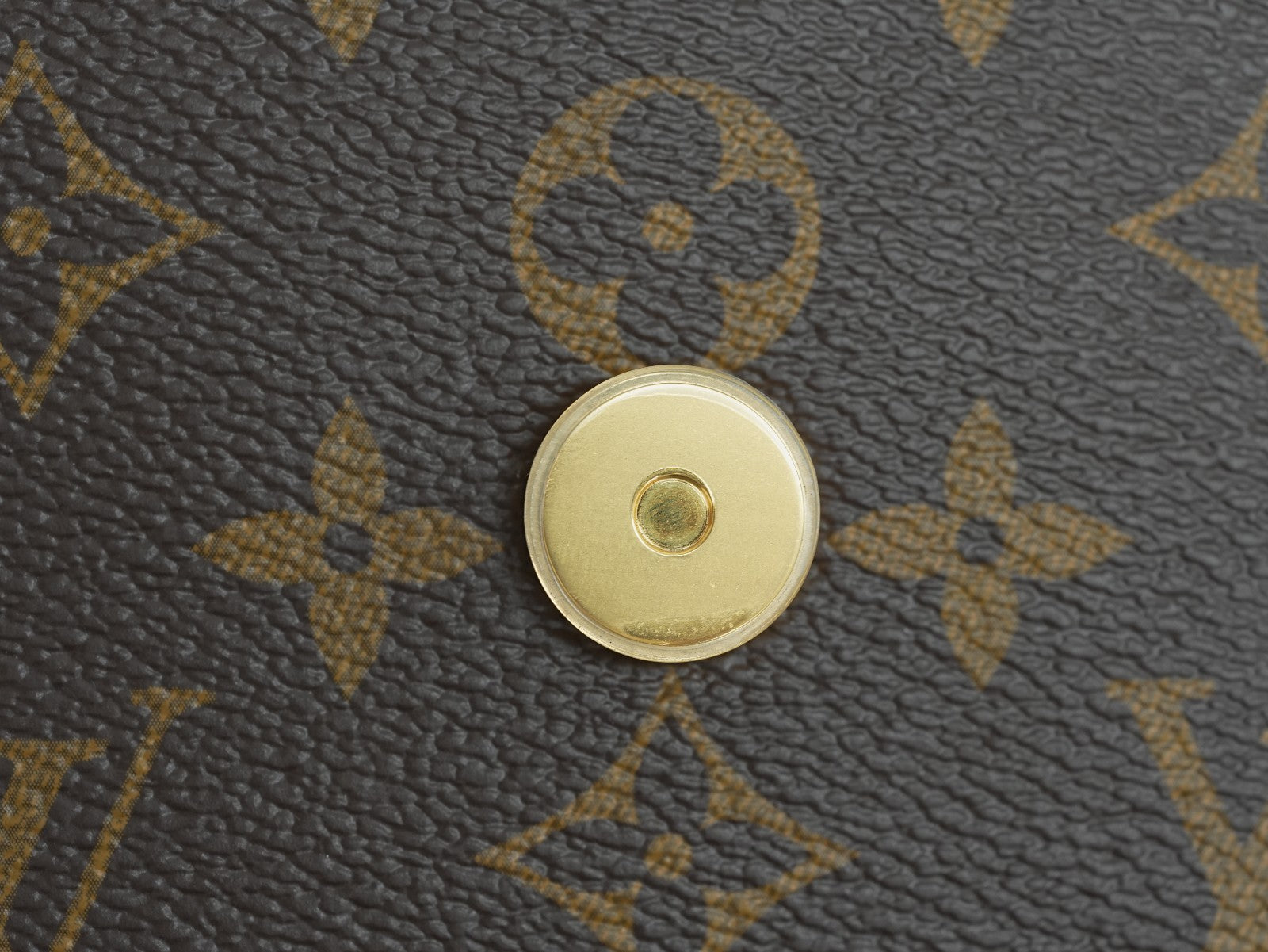 Louis Vuitton Monogram Locky BB Crossbody Handbag Chip Version Almost Brand NEW