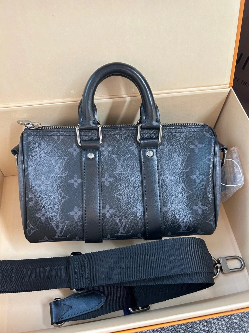 Louis Vuitton Keepall25 Black Handbag Crossbody Bag For Women