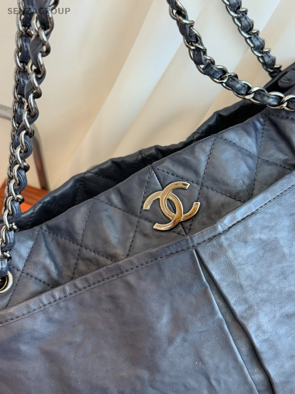 CHANEL CC Logo Tote Chain Shoulder bag Navy Blue Women Classic