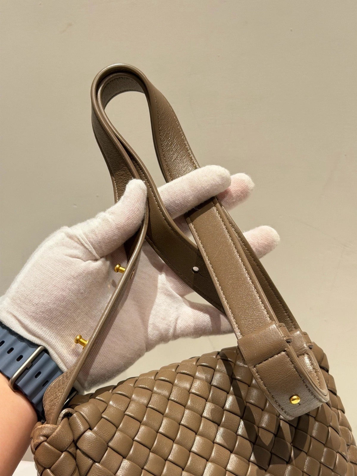 Bottega Veneta Cobble Intrecciato Shoulder Bag Crossbody Brown Unisex Adults