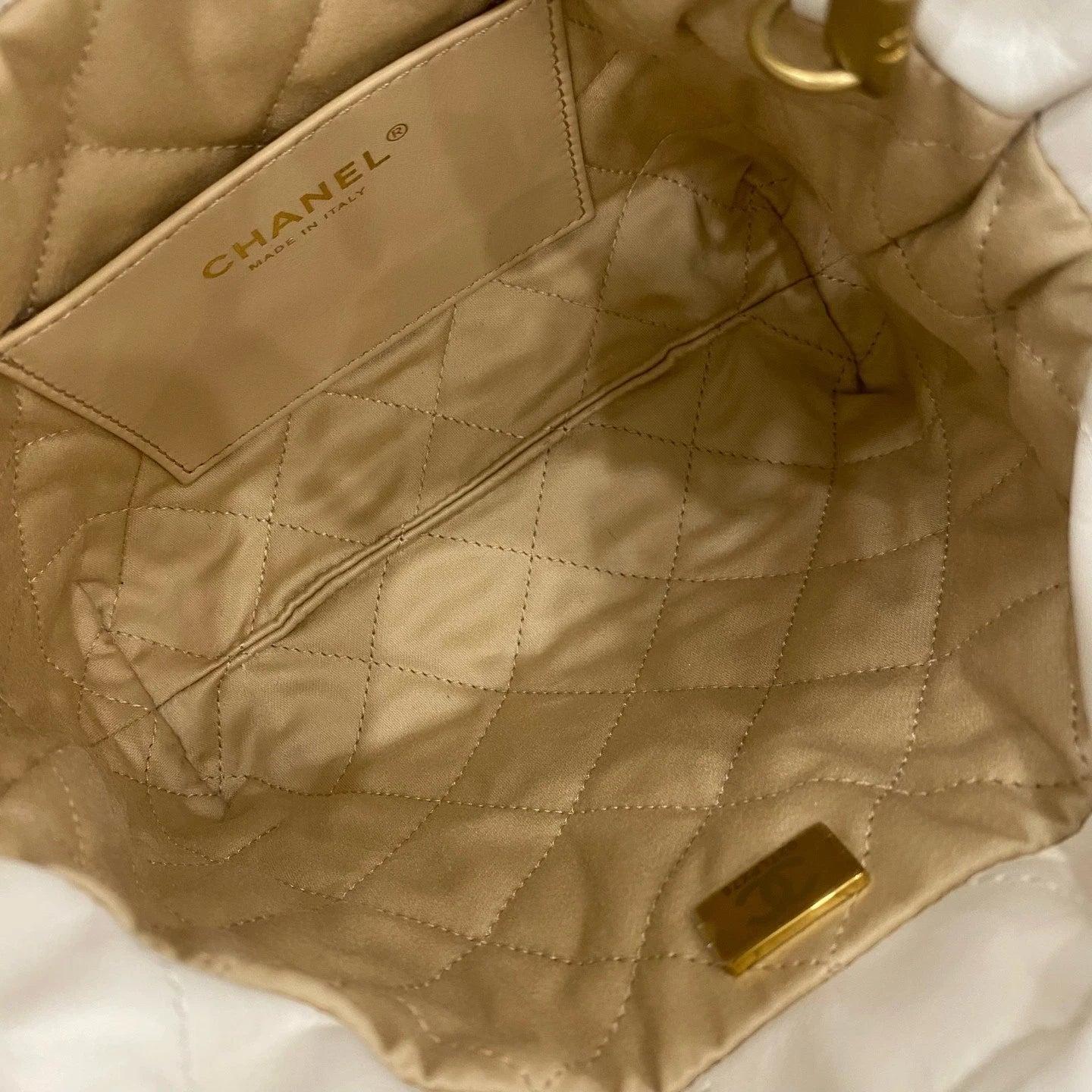 CHANEL Mini 22Bag White Tote Shoulder Bag For Women