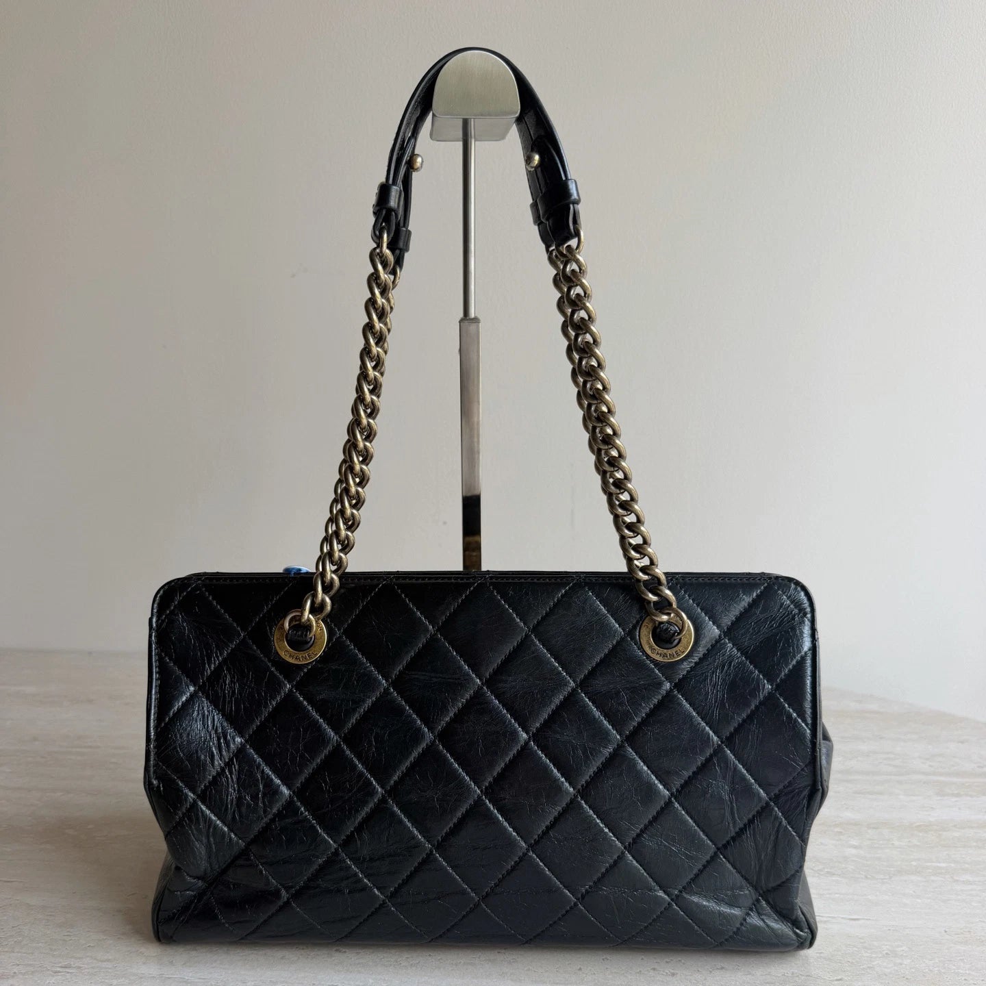 Chanel Diamond Tote Gold Hardware Chain Shoulder Bag in Black Leather