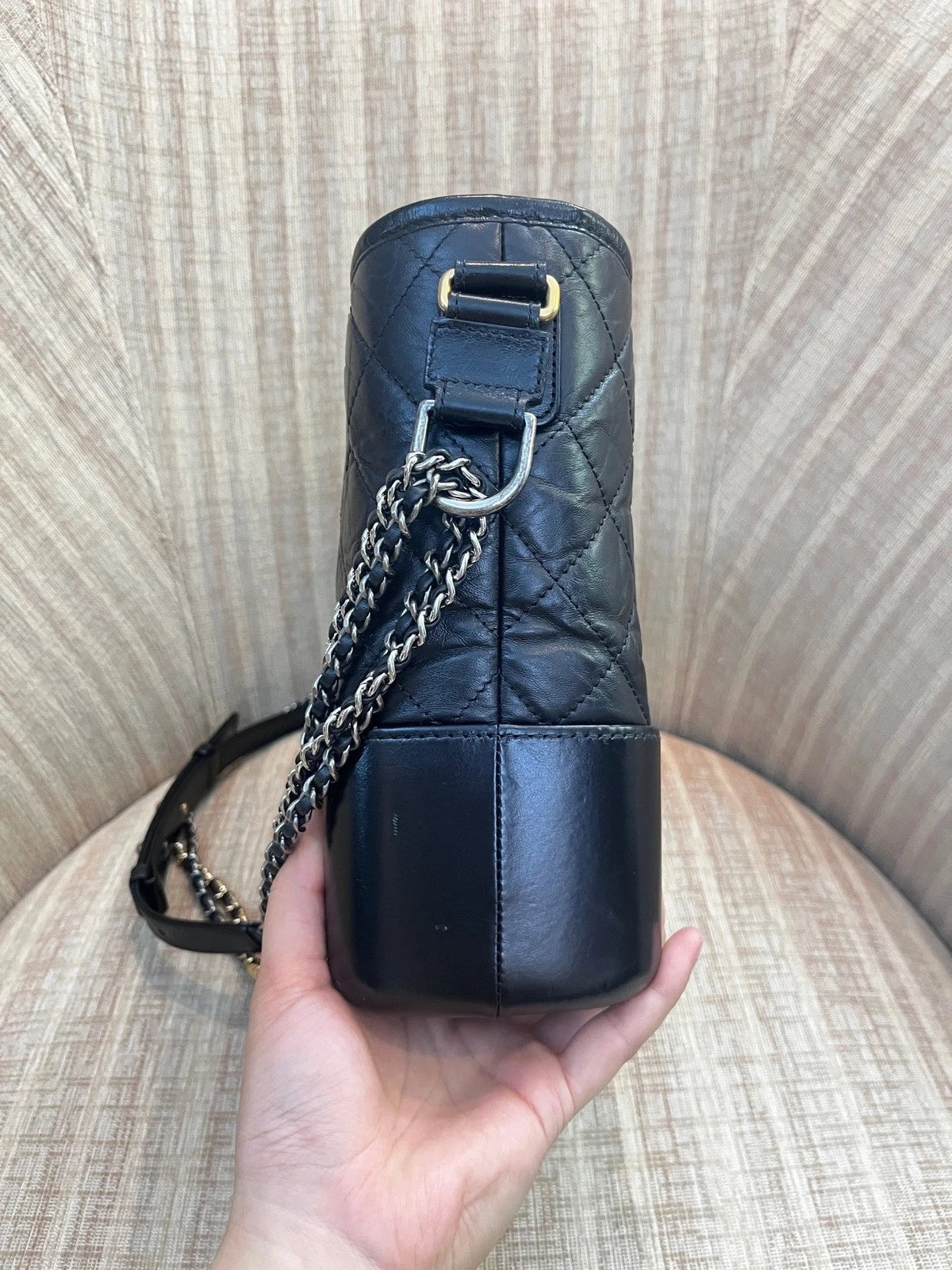 Chanel Gabrielle Medium Hobo Crossbody Shoulder Bag Black Gold Quilted Calfskin