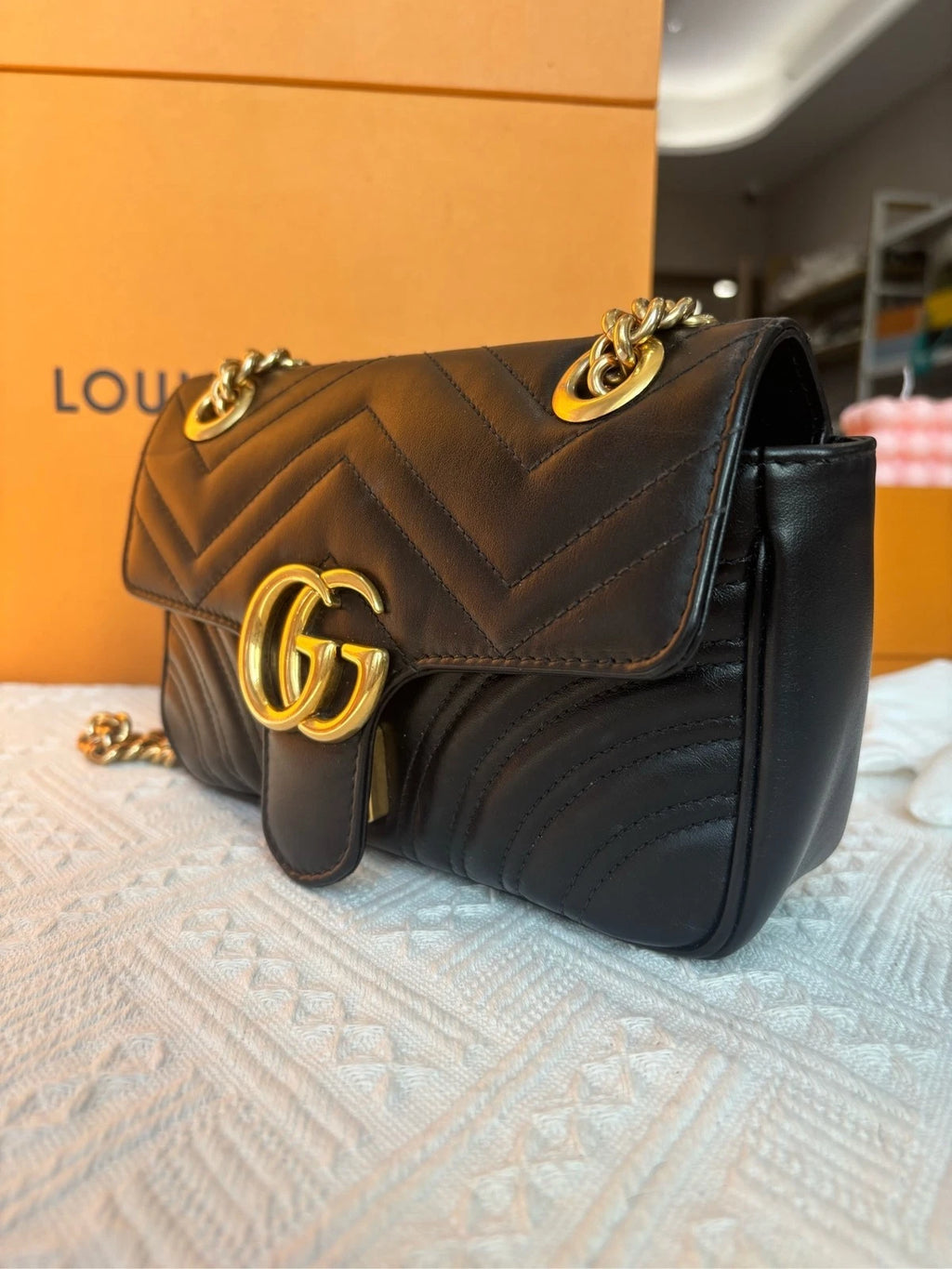 Gucci Marmont Shoulder Bag Excellent