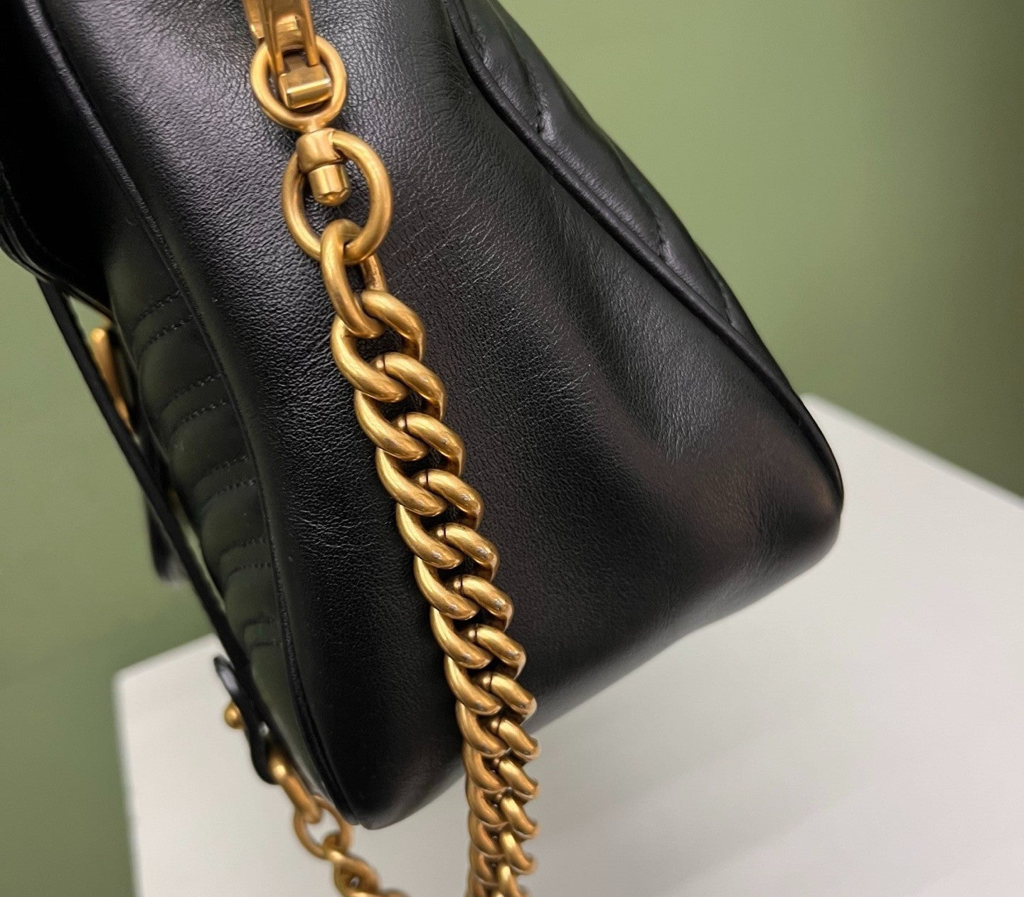 Gucci Marmont Messenger Bag Chain 2Way Top Handle Crossbody Black Gold Women