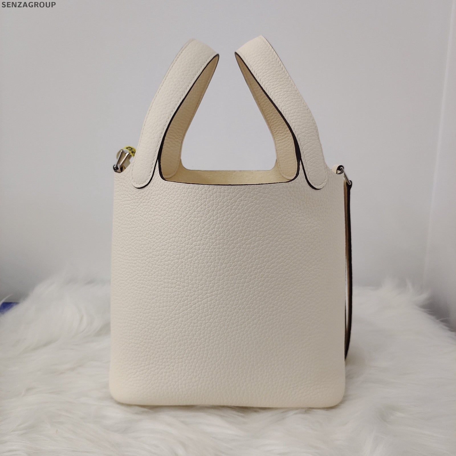 Hermès Picotin 18 White Bag Silver Hardware - Classic Fashion Women's Tote