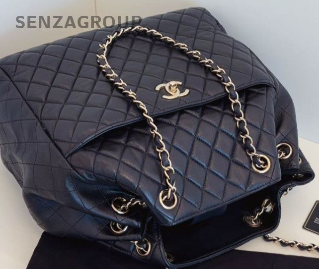 Chanel Diamond Chain Bucket Shoulder Bag Crossbody Black Gold Women Classic