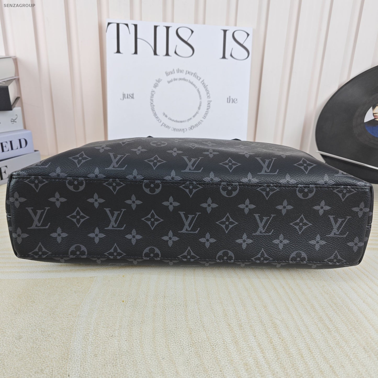 Louis Vuitton Explorer Monogram Briefcase Hand Shoulder Bag Unisex Classic