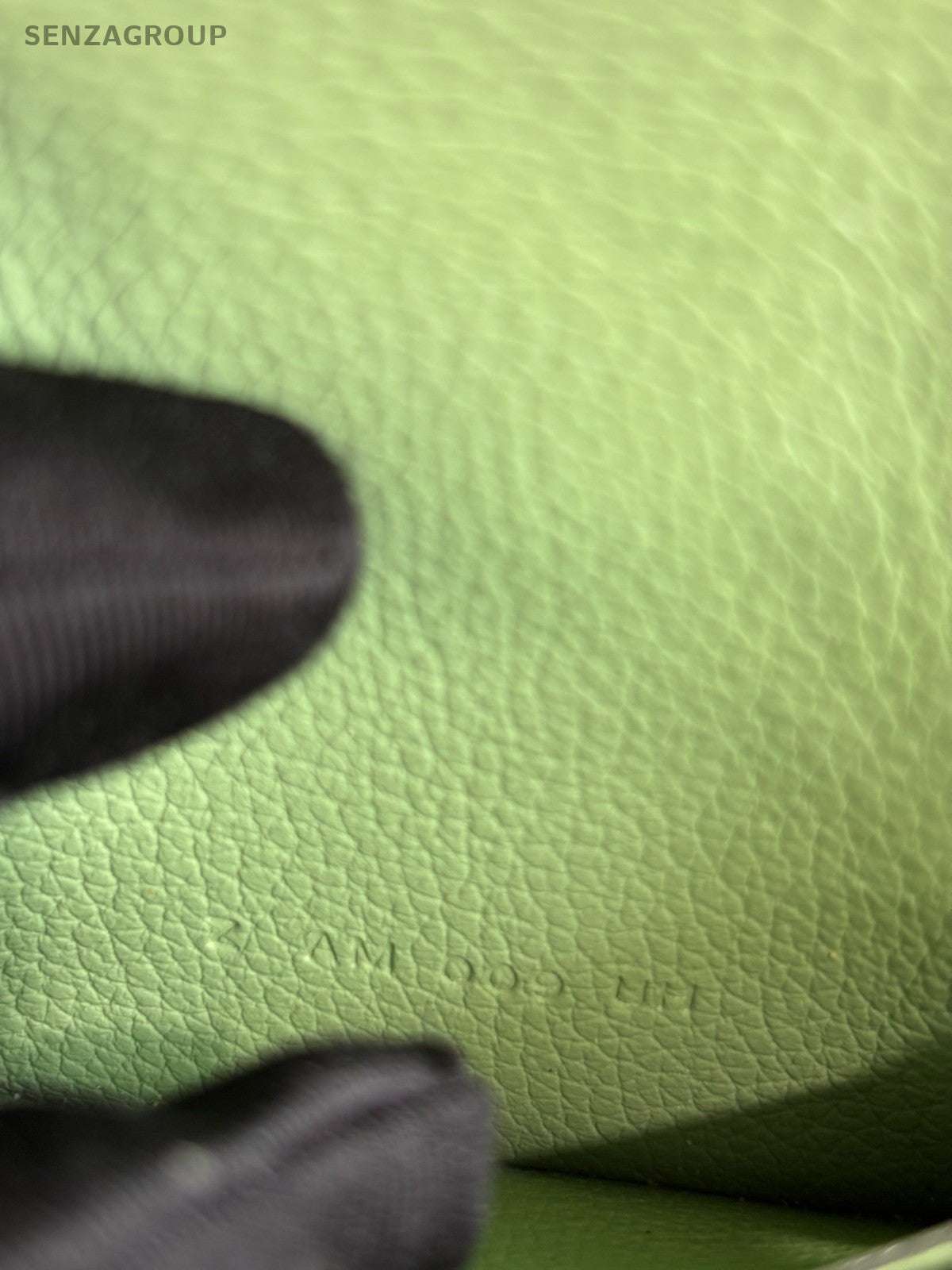 Hermès Roulis Slim Leather Clutch Wallet Green Women Almost Brand New
