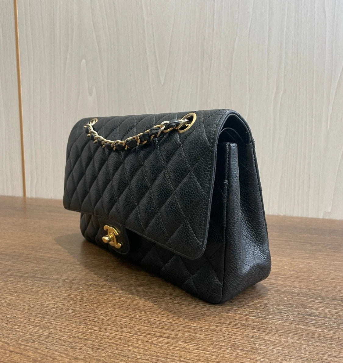 Chanel Classic Flap MM Chain Shoulder Bag Turn Lock Black Women Fashion