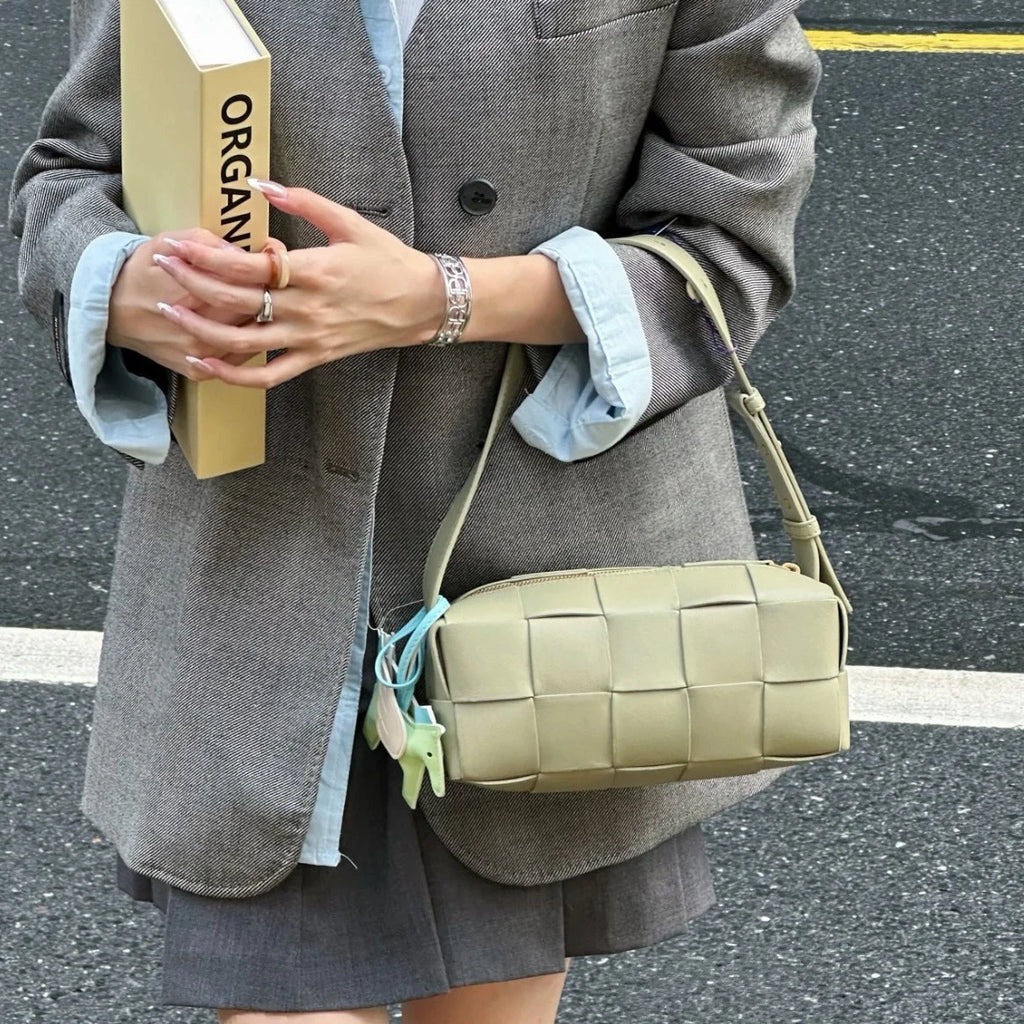 Bottega Veneta Brick Cassette Calfskin Shoulder Bag Green Women Fashion