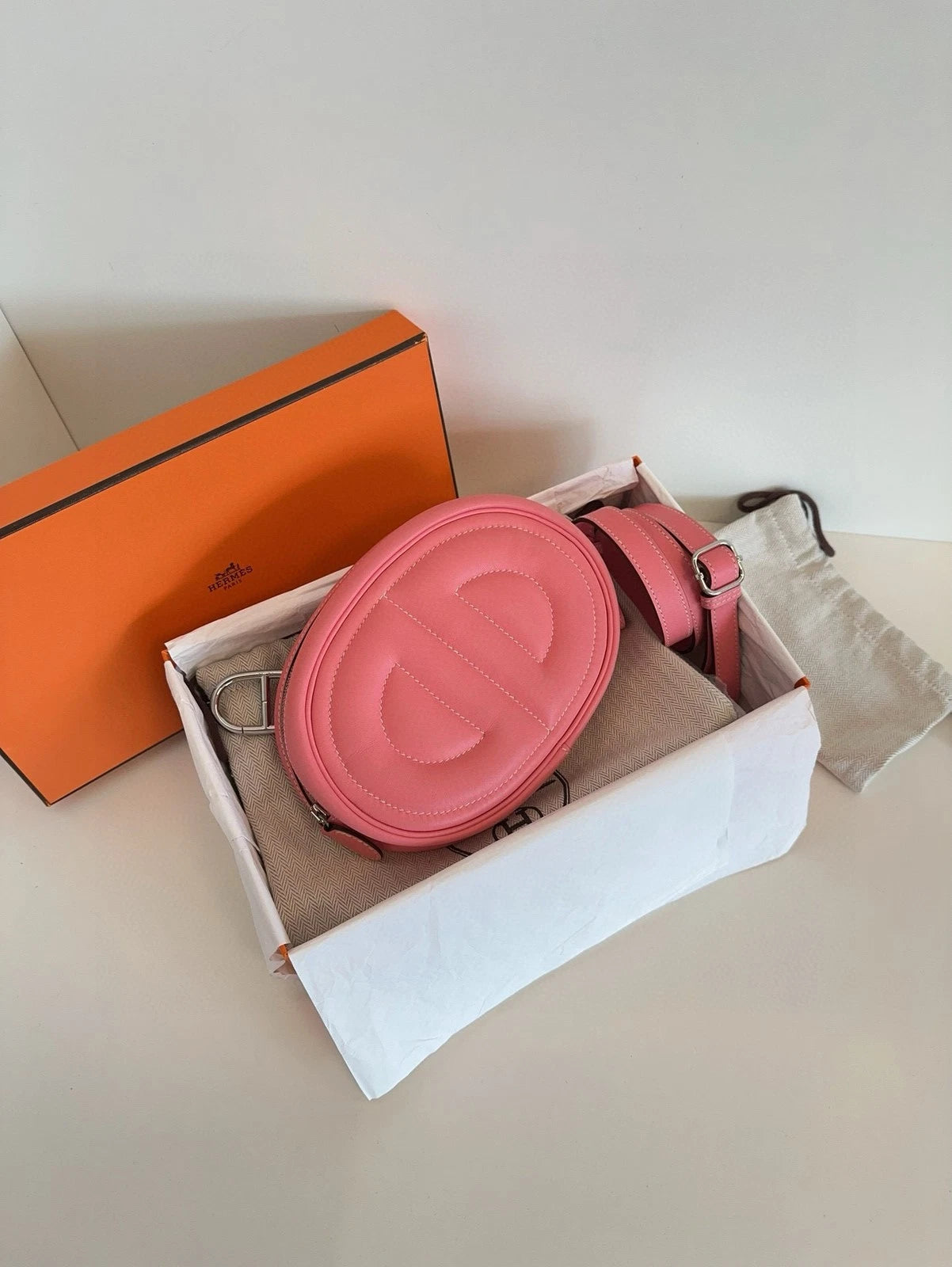 Hermes Loop Leather Pink Shoulder Bag Excellent